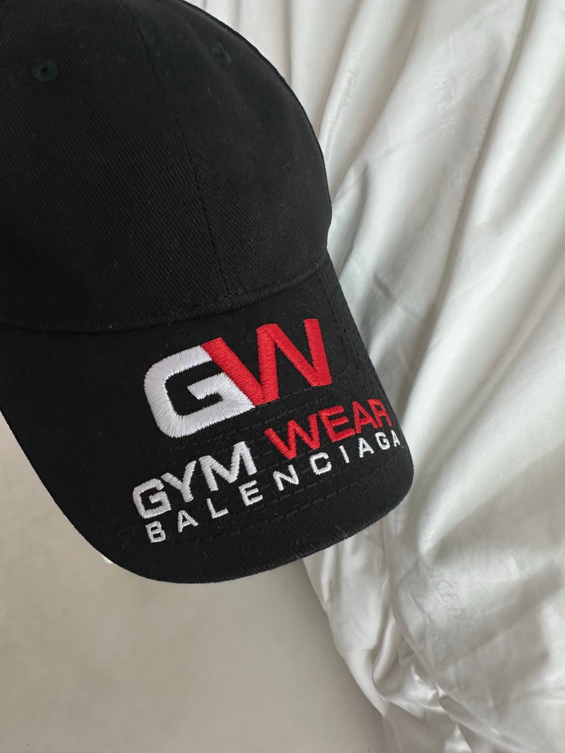 발렌시아가 GYM WEAR 로고 볼캡 상품이미지7