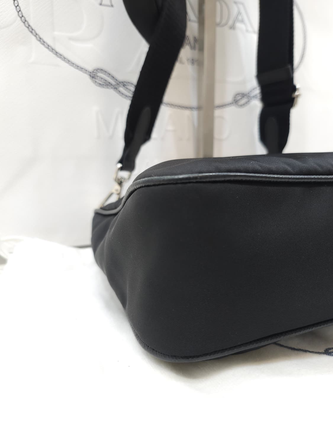 [풀구성] 프라다 리에디션 2005 리나일론 백 상품이미지4