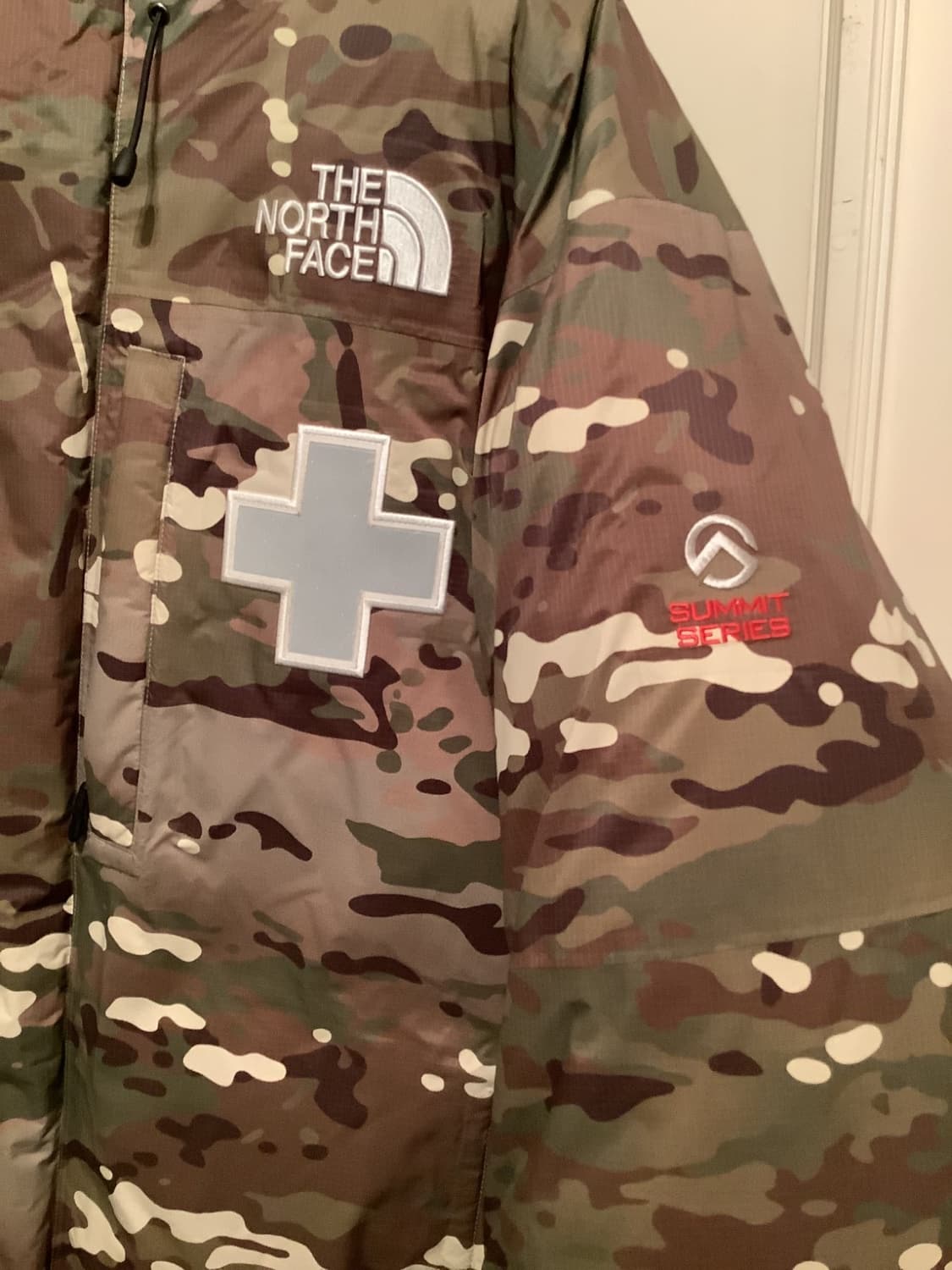 슈프림 x 노스페이스 레스큐 마운틴 자켓 카모 상품이미지3