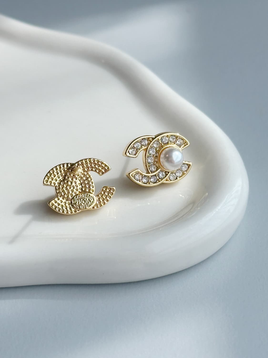 샤넬 진주 포인트 골드 업사이클링 귀걸이 상품이미지3