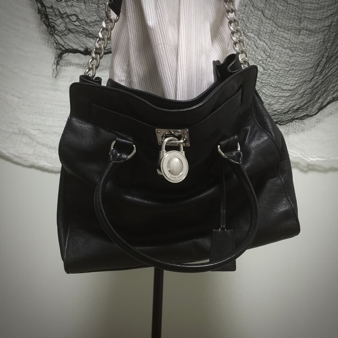 Michael Kors mk sliver leather chain bag 상품이미지4