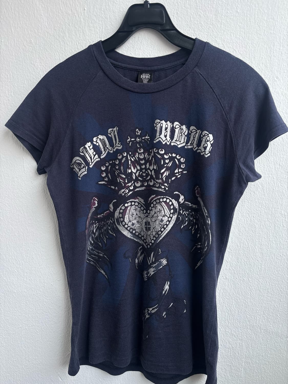 Vintage Navy Heart Graphic T-shirt 상품이미지2