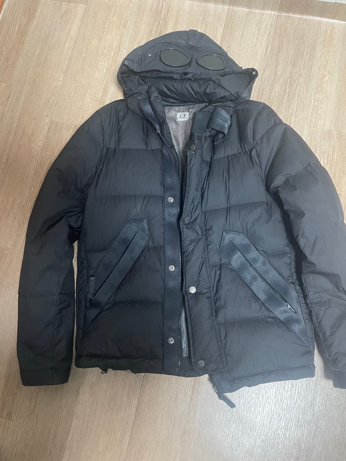 CP컴퍼니 패딩 상품이미지1