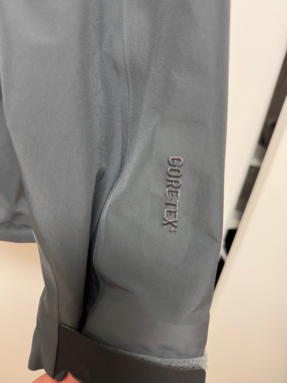 아크테릭스 리프 알파LT 울프그레이 L사이즈 판매 상품이미지3