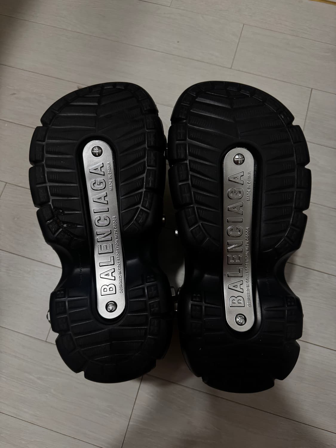 발렌시아가 하드크록스 상품이미지5