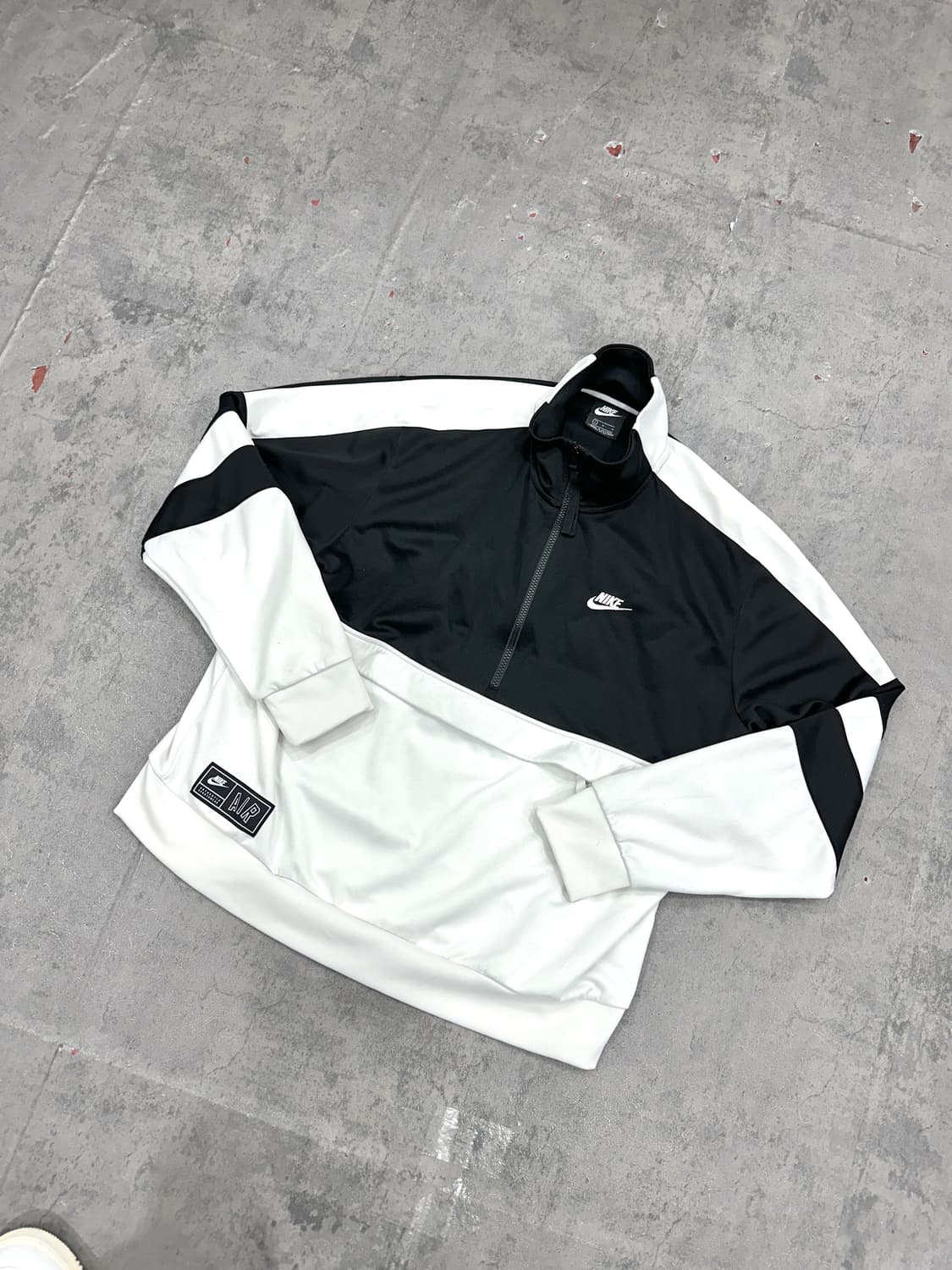 나이키 반집업 저지L 상품이미지1