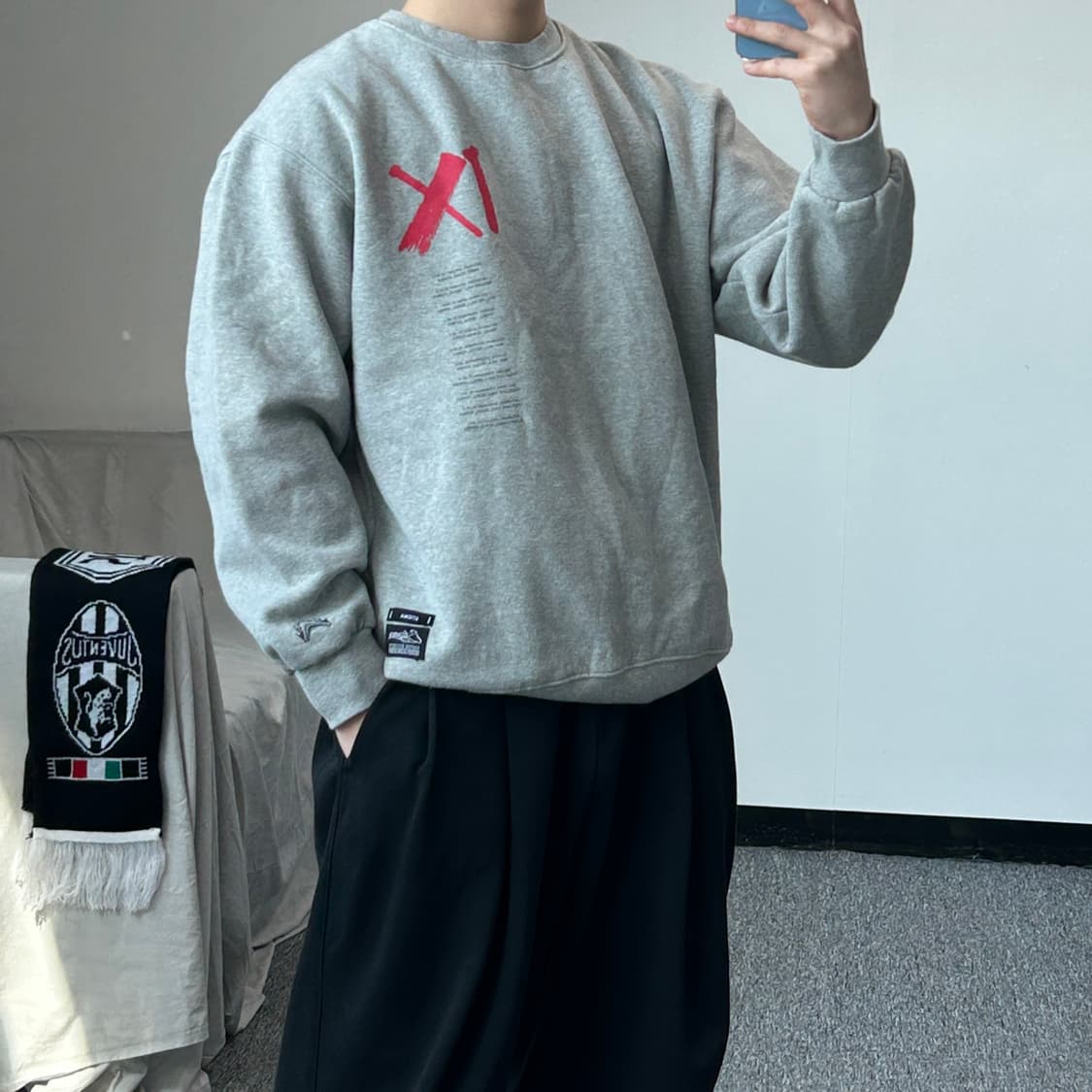 시티그마X허클베리피 분신 굿즈 그레이 맨투맨 상품이미지10