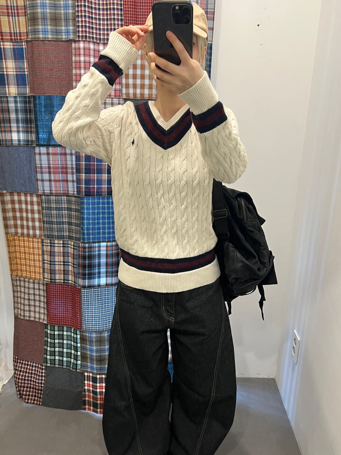 폴로 브이넥 꽈배기 니트 상품이미지1