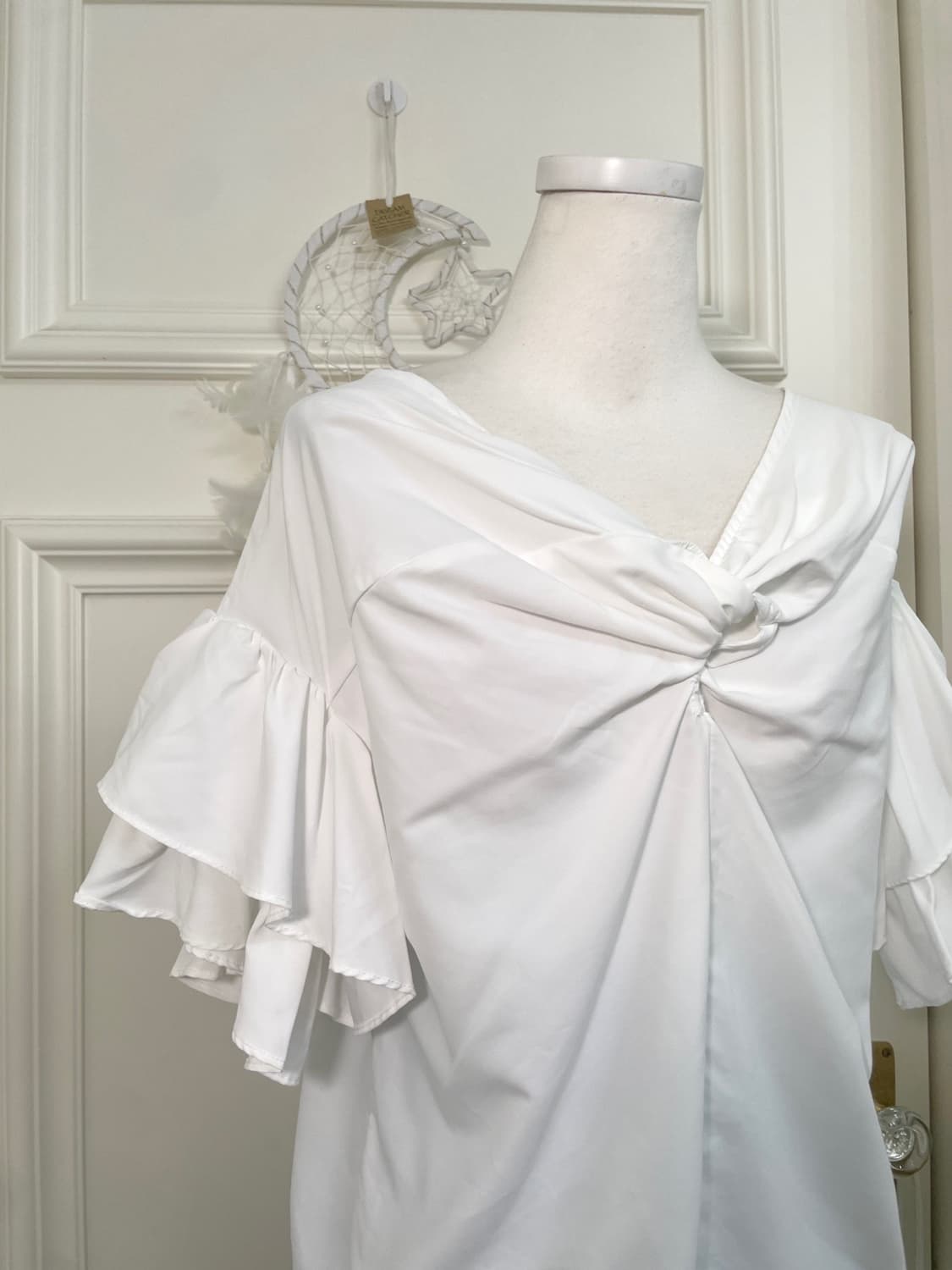 white twist ruffle sleeve blouse 상품이미지6