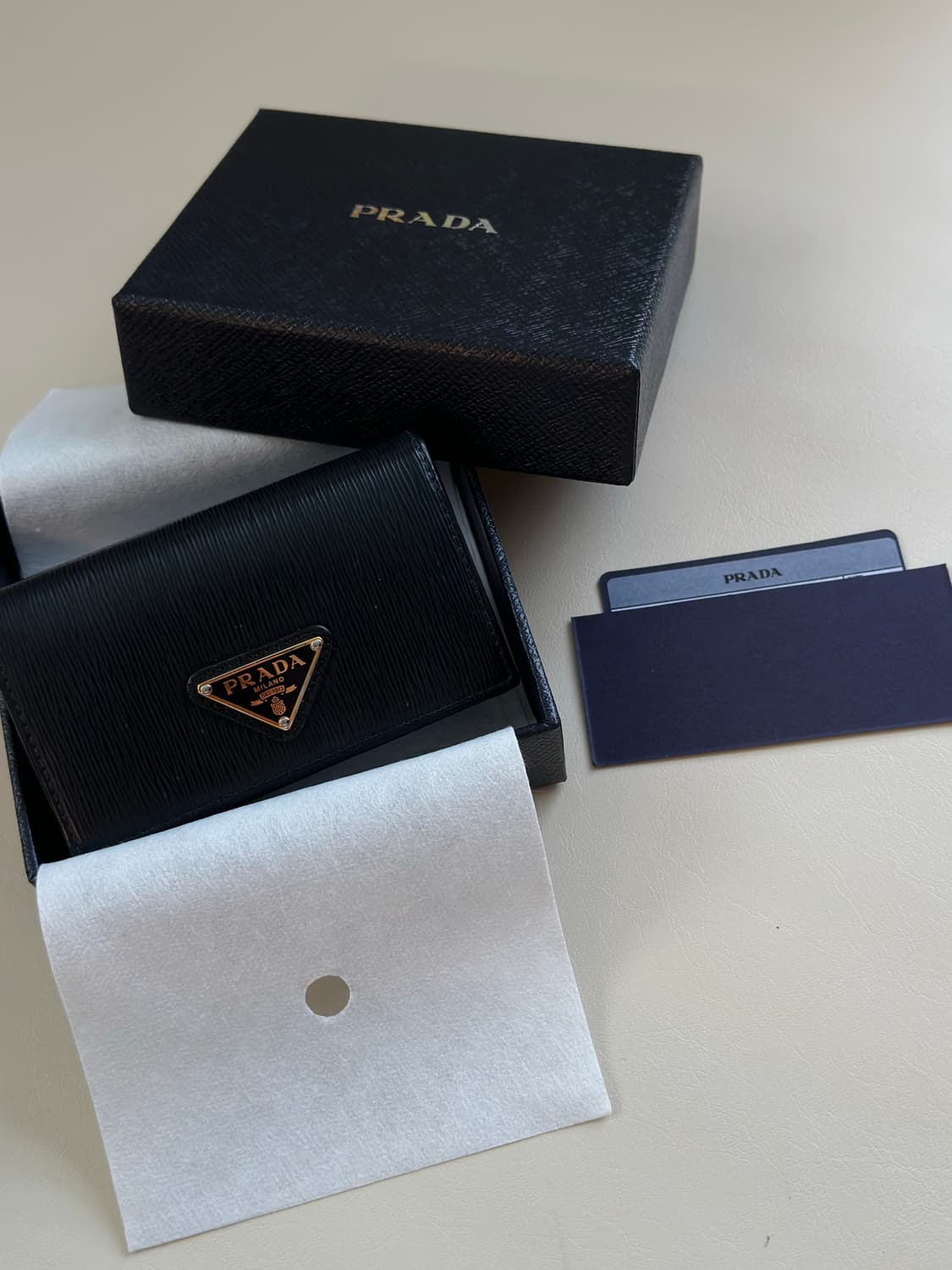 프라다 비텔로 무브 반지갑 상품이미지1