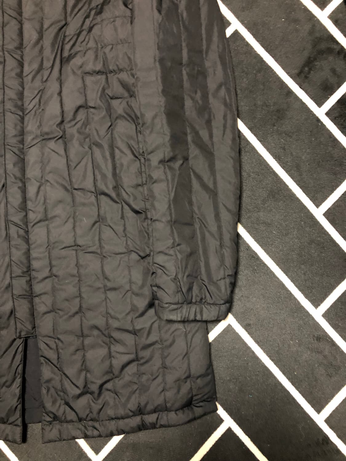 (횡재가)띠어리 리버시블 양면패딩/몽클레어타임솔리드시스템스톤프라다톰포드 상품이미지6