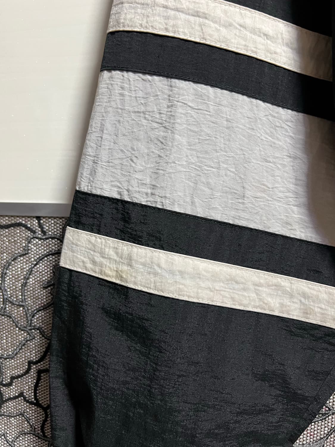 리복 블랙 바람막이 자켓 화이트 라인 상품이미지5