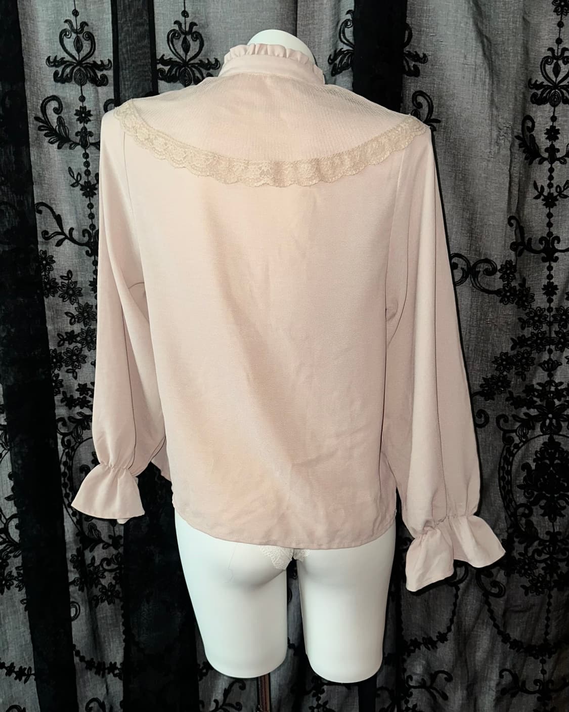 pink lace blouse 상품이미지3