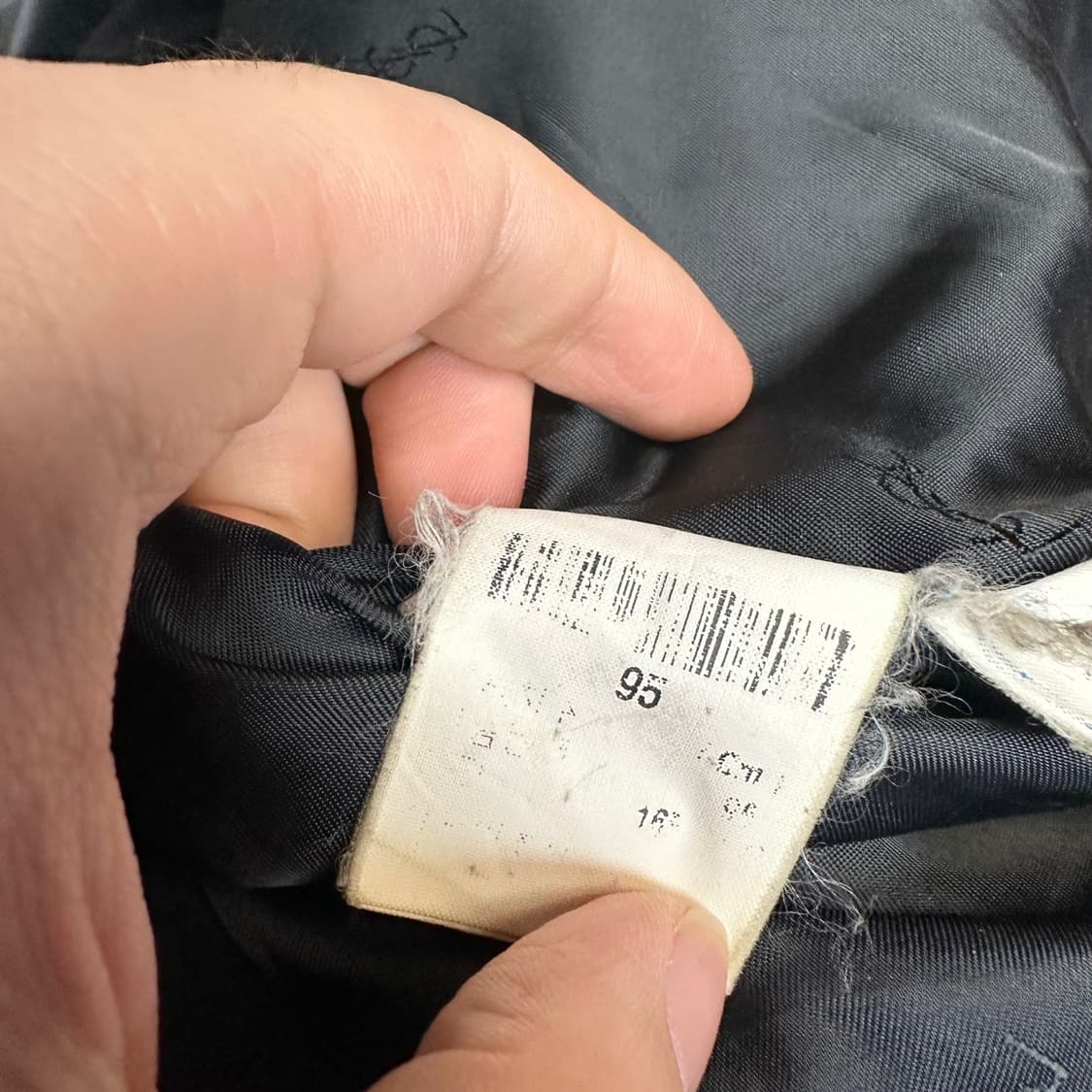 입생로랑 뿌르옴므 네이비롱코트 95 상품이미지4