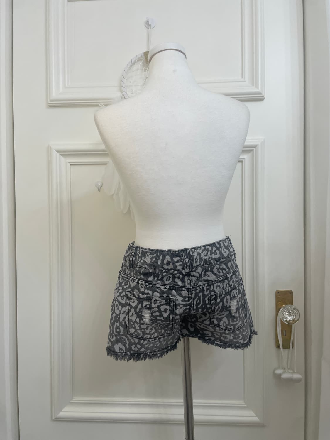 gray leopard mini denim pants(size-160) 상품이미지3