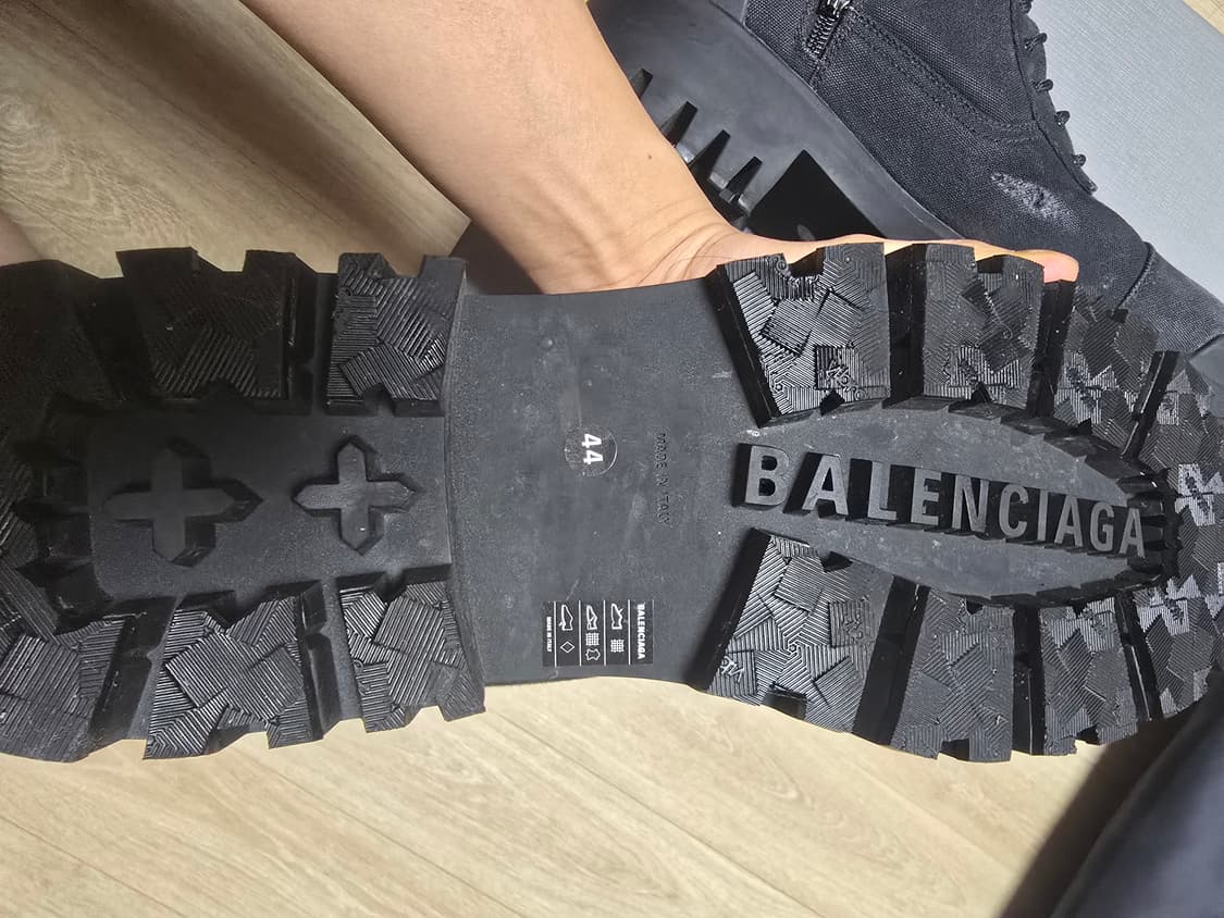 [44] 발렌시아가 컴뱃 스트라이크 블랙 상품이미지2