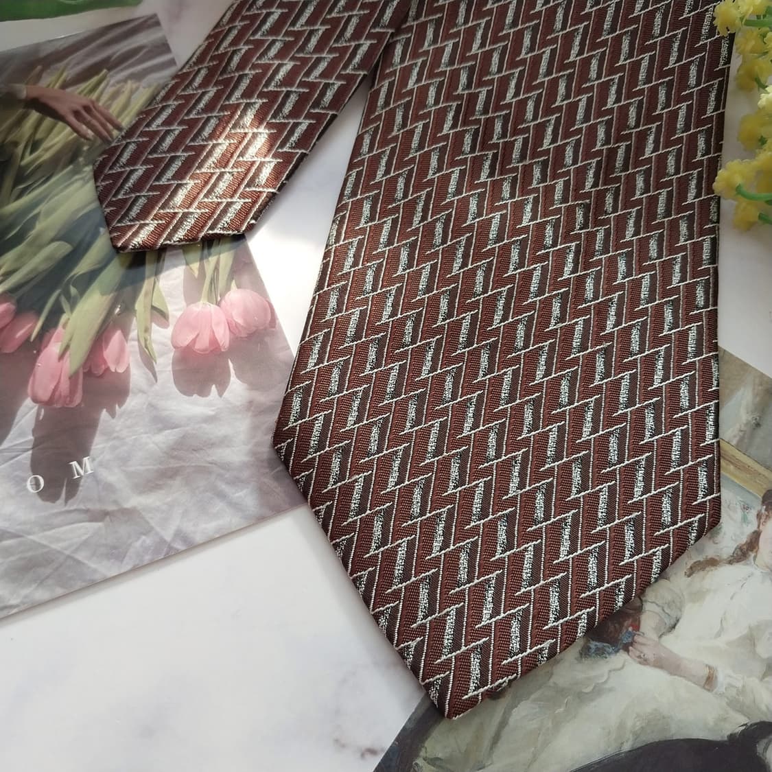 까르뱅 실크 브라운 자카드 패턴 넥타이 9.5cm A+등급 K1338
 상품이미지3