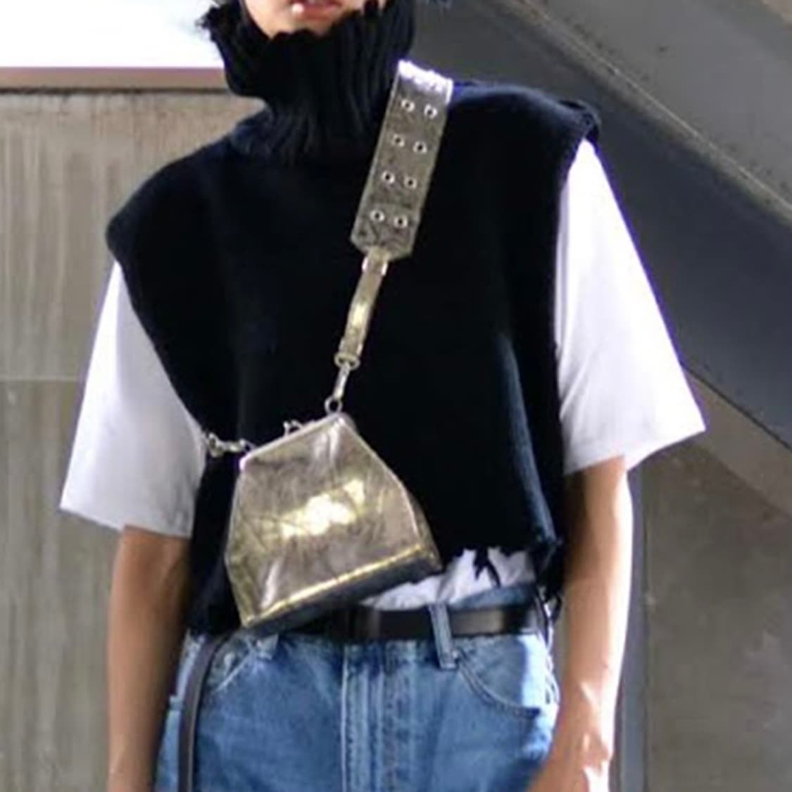 [PERVERZE] crash turtle sleeveless knit 상품이미지8