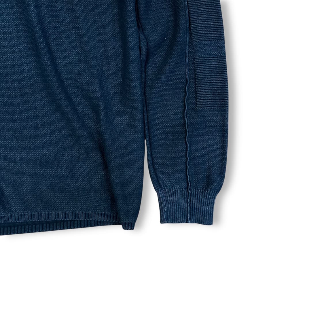 시리즈 x 크로스리 니트 상품이미지3