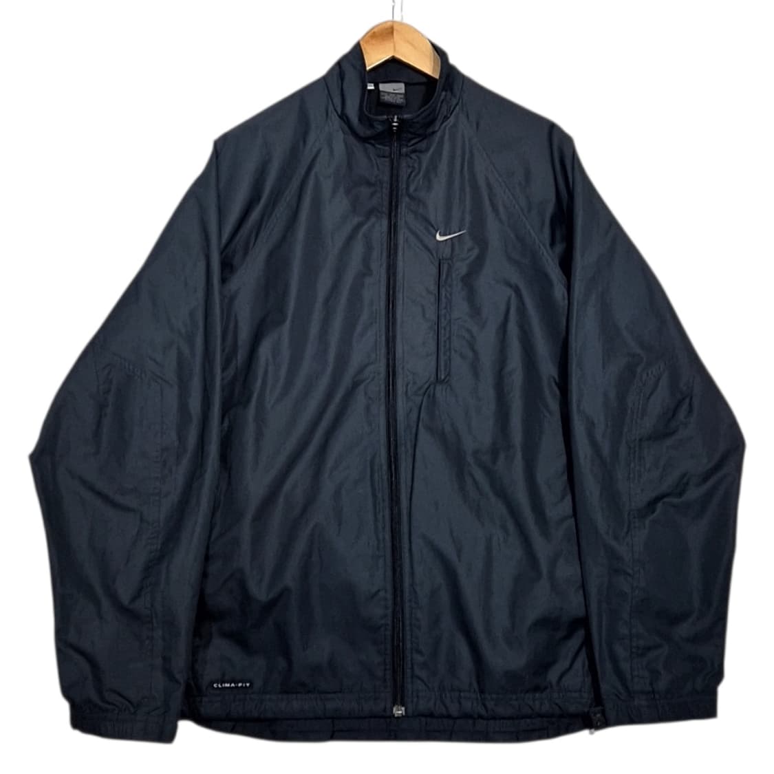 나이키 솔로스우시 바람막이 상품이미지1