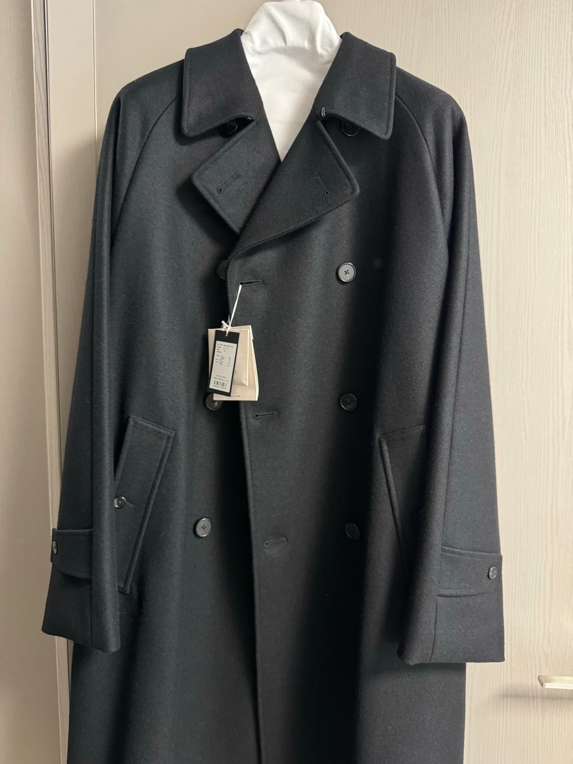 코히어런스 포우포우 멜튼울 블랙 M사이즈 판매 상품이미지1