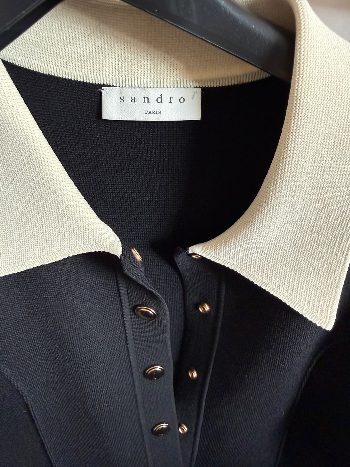 산드로 퍼프숄더 금장버튼 원피스 상품이미지8