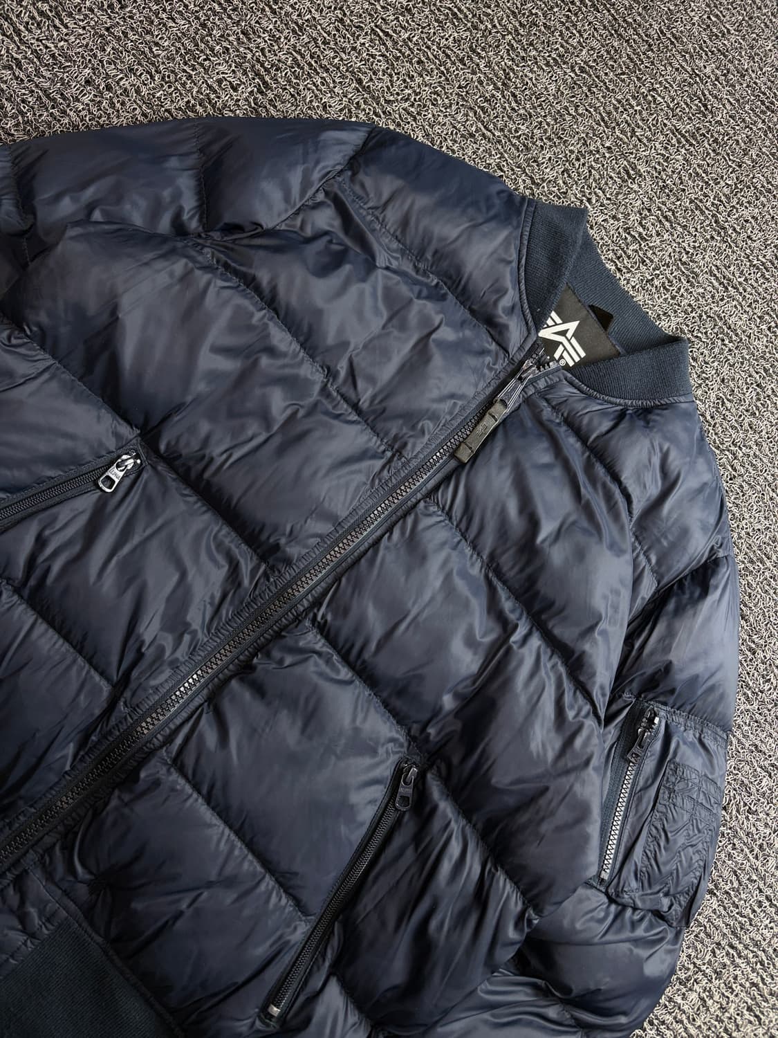 알파인더스트리 MA-1 경량 다운 봄버 점퍼 4155 상품이미지3