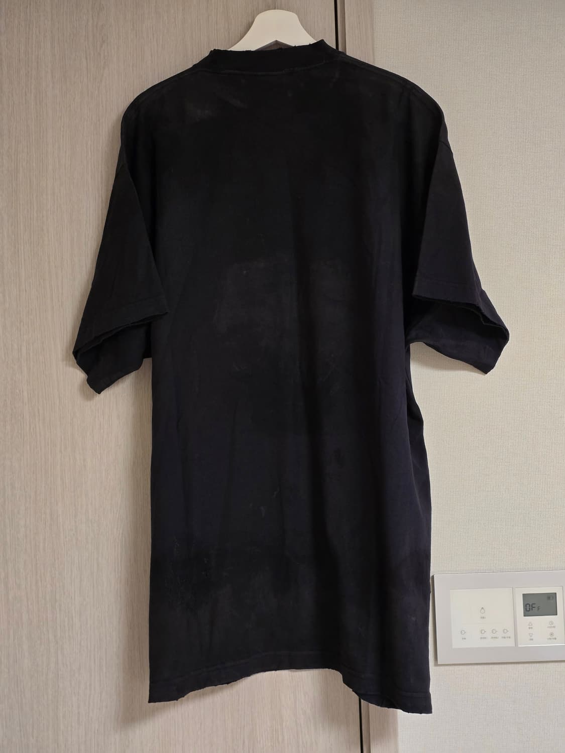 발렌시아가 스케이터 티셔츠 블랙 3 새제품 상품이미지3