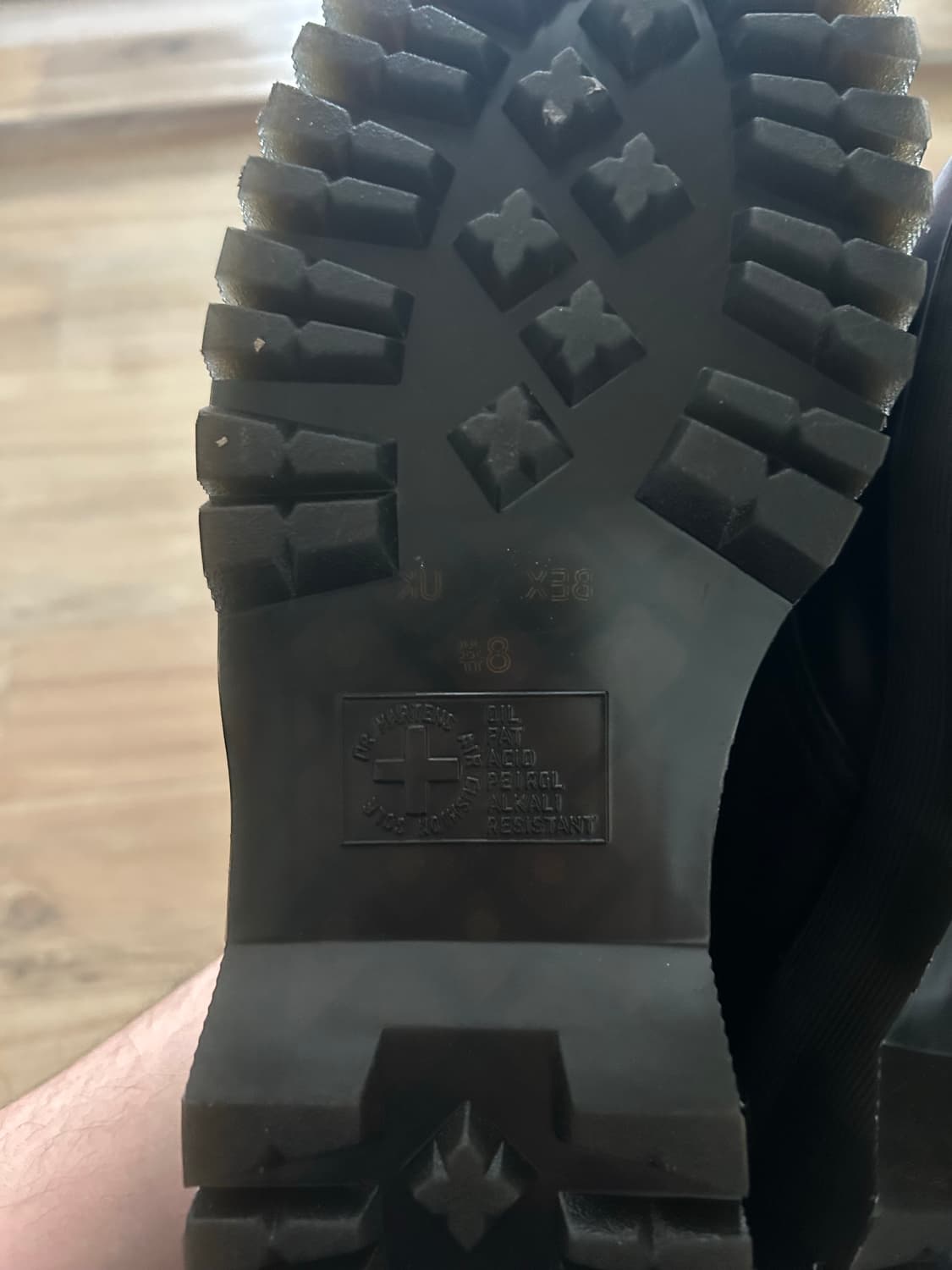 닥터마틴 1461 쿼드 블랙 UK8 270 상품이미지4