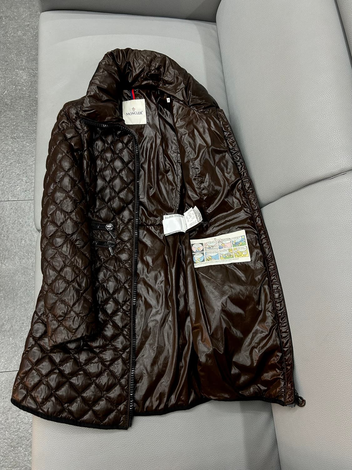 몽클레어 다이아몬드 유광 퀼팅 롱패딩(0/44) 상품이미지8