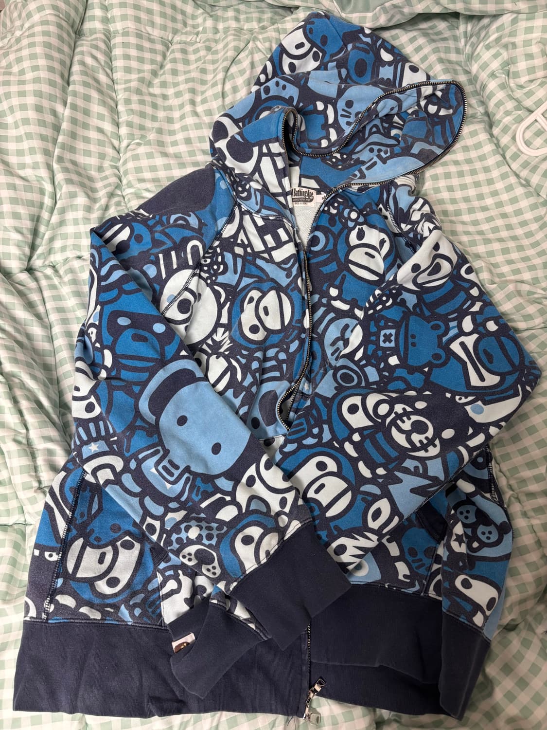 베이프 집업 상품이미지1