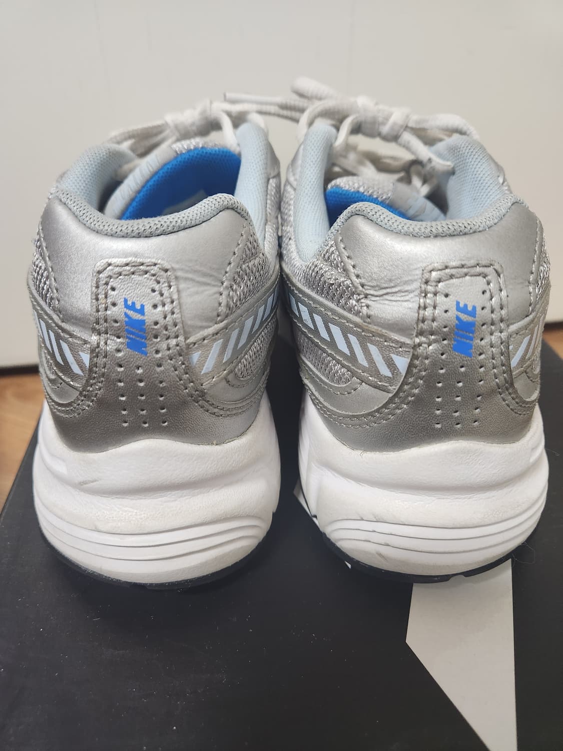 나이키 이니시에이터 225사이즈 상품이미지3