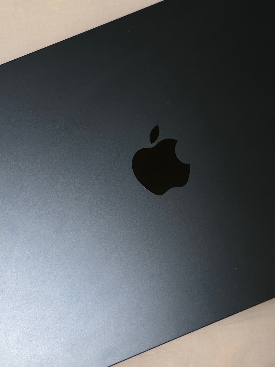 급처) 맥북 에어 M2 13인치 미드나이트 16GB / 256GB 상품이미지2