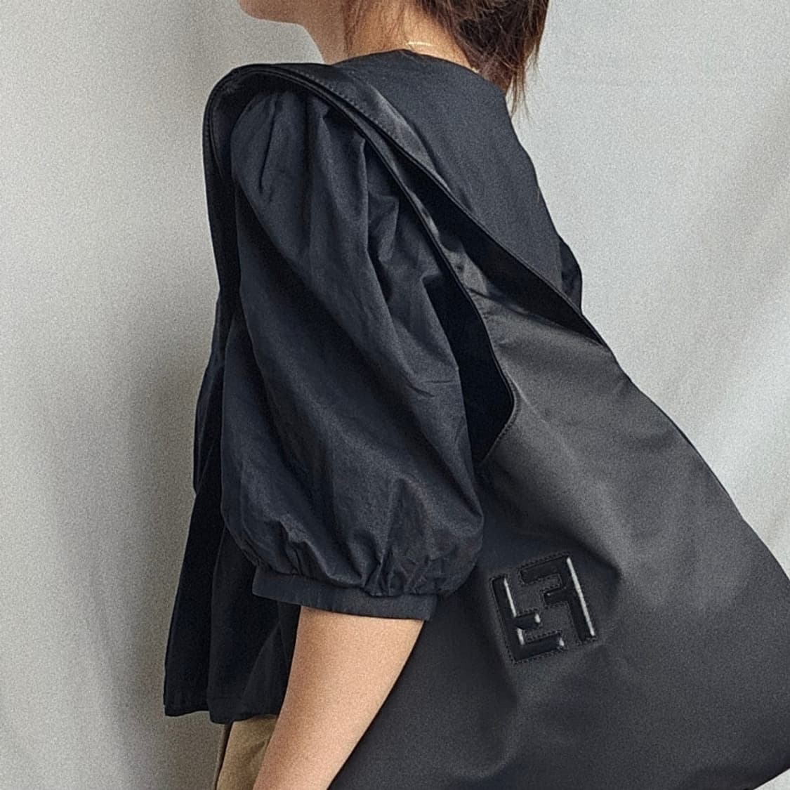 [정품 FENDI] 펜디 FF로고 나일론 여성 숄더백 호보백 상품이미지10