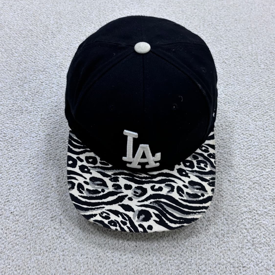 F MLB 지브라 패턴 LA 다저스 블랙 스냅백 0610E2 상품이미지1