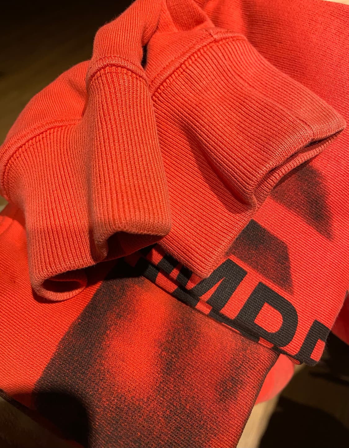 오프화이트 레드 맨투맨  상품이미지6