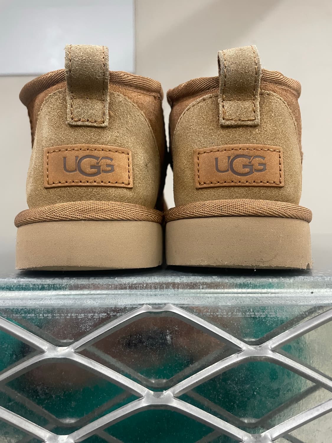 어그 클래식 울트라 미니 체스트넛 230 상품이미지9