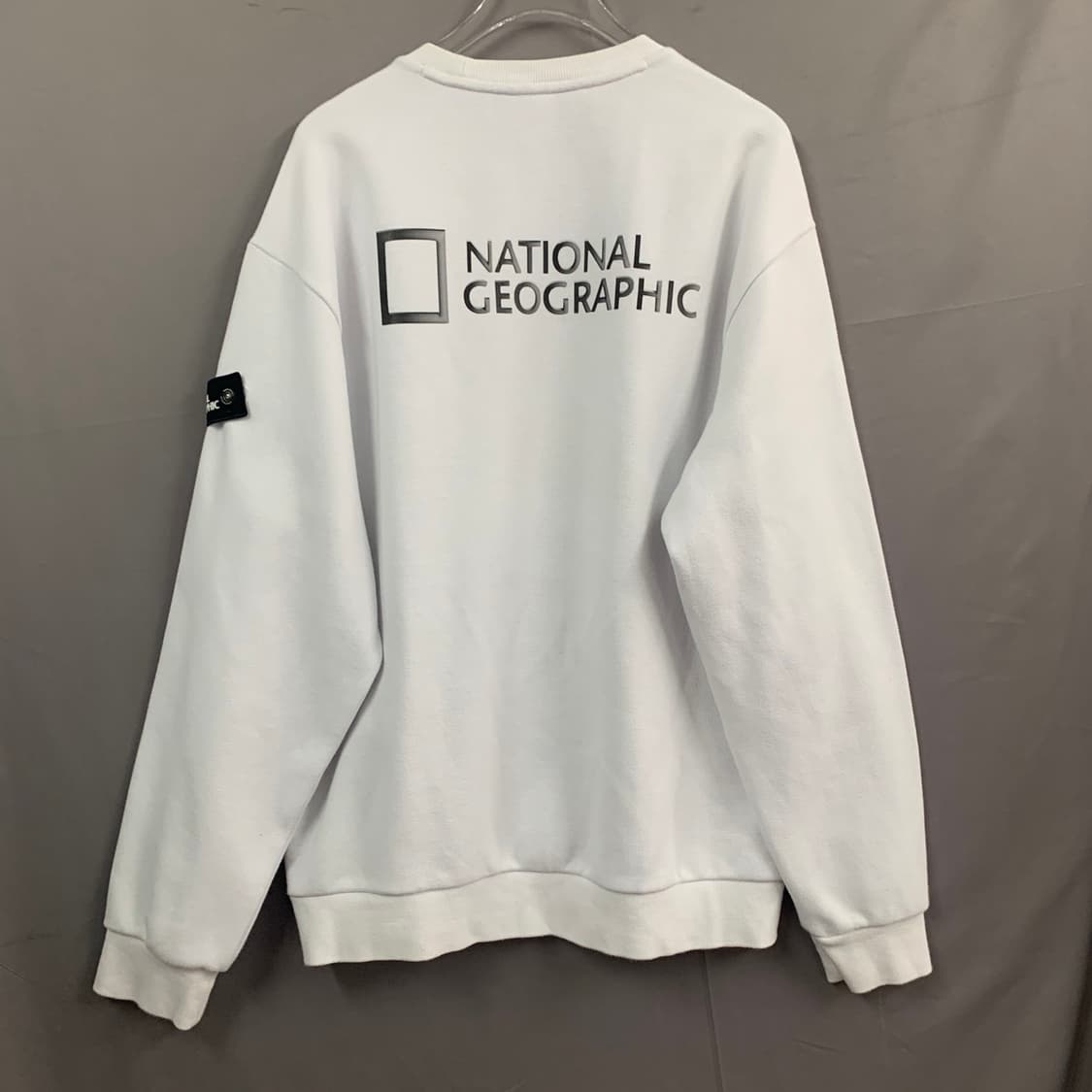 XL 내셔널지오그래픽 빅 로고 프린팅 와펜 맨투맨 상품이미지2