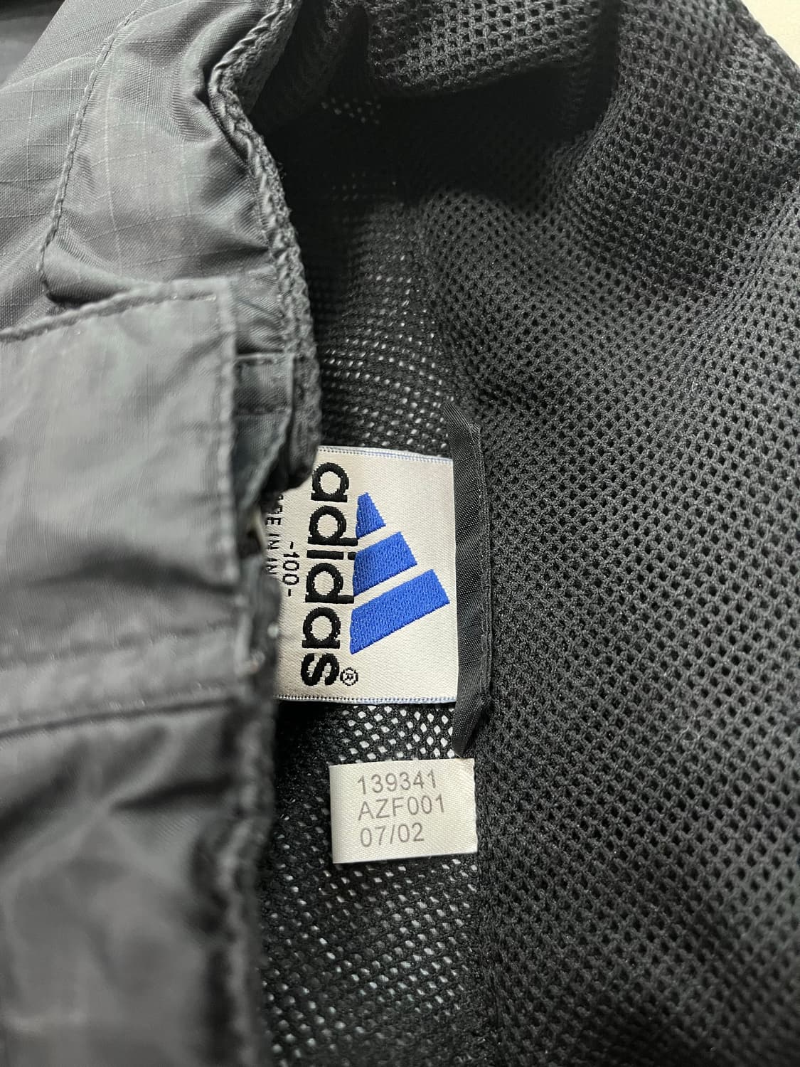 아디다스 레알 마드리드 CF 100주년 바람막이 상품이미지3