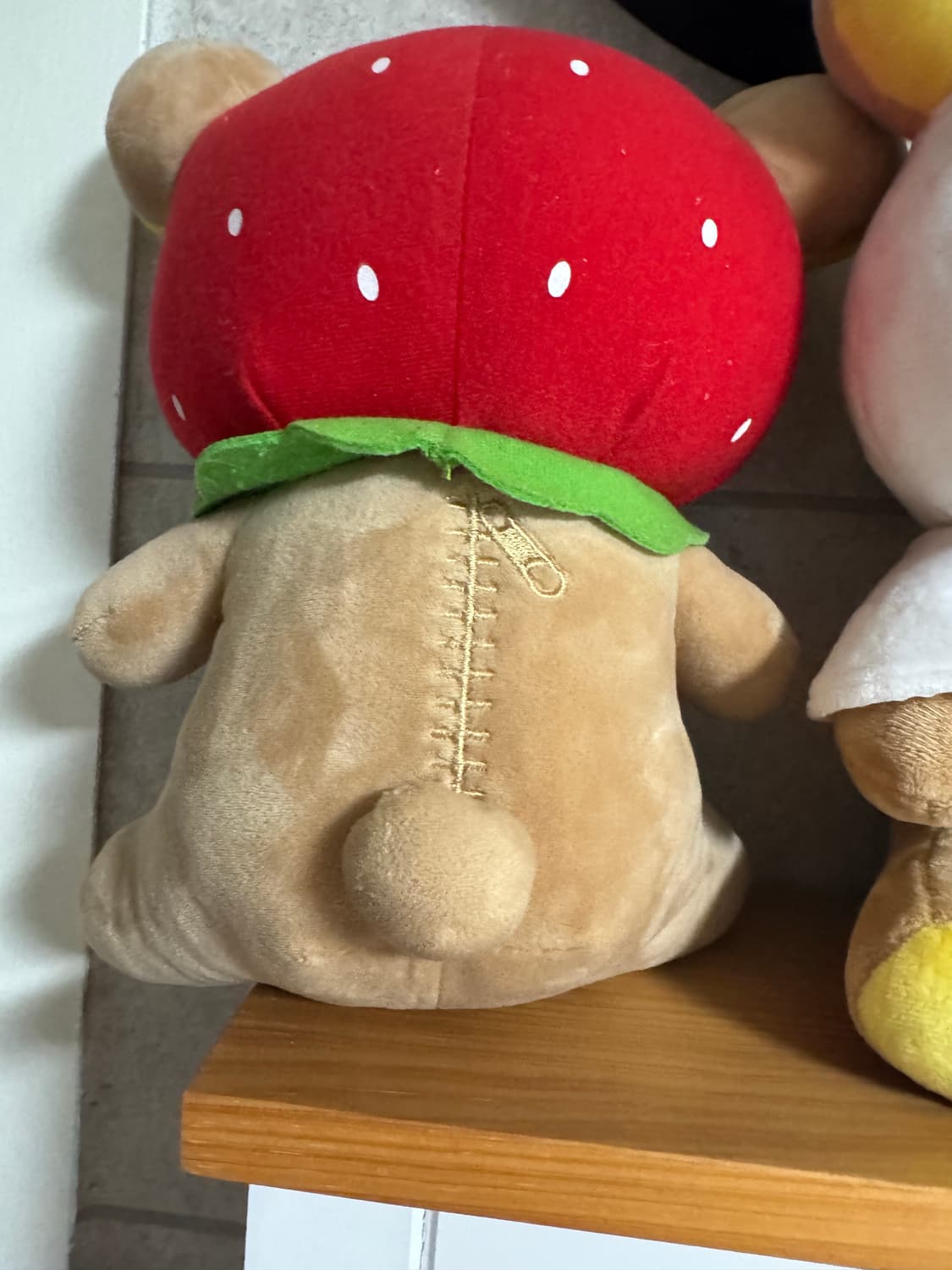 빈티지 고전 리락쿠마 딸기 코스튬 시팅인형 소장품 상품이미지7