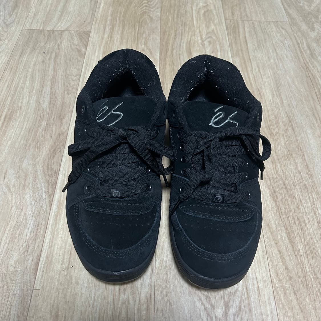 이에스 악셀 스케이트 보드화 상품이미지1