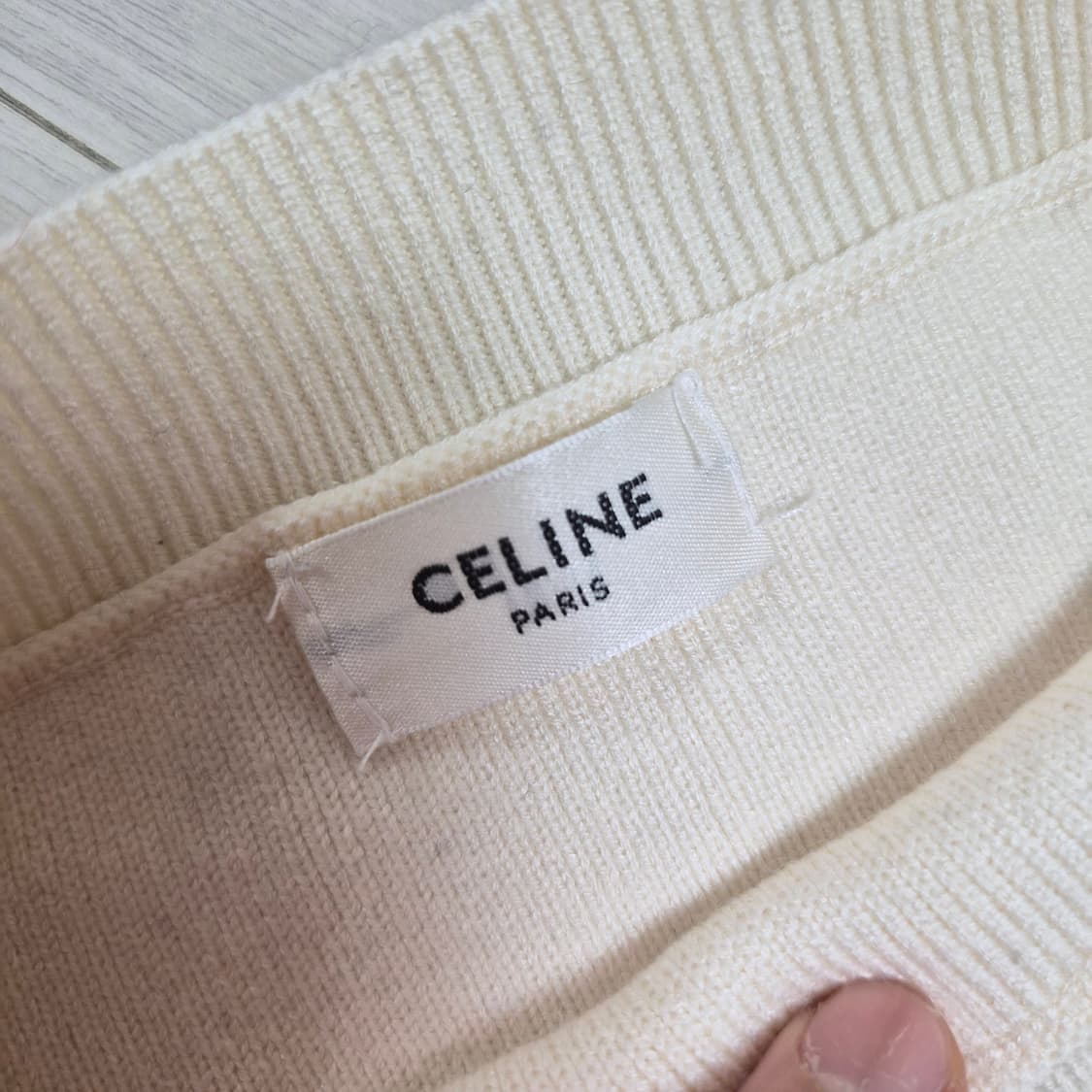 [S] 셀린느 여성 스프라이트 자수 로고 크롭 니트 상품이미지2