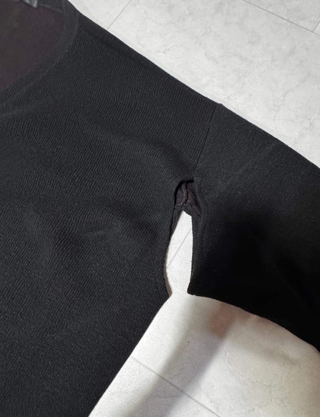 AMU 울 혼방 오버사이즈 컷팅 디테일 가디건 상품이미지3