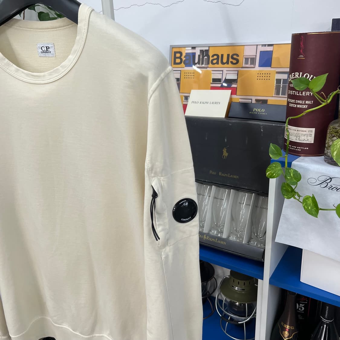 Cp컴퍼니 렌즈와펜 맨투맨 L 상품이미지3