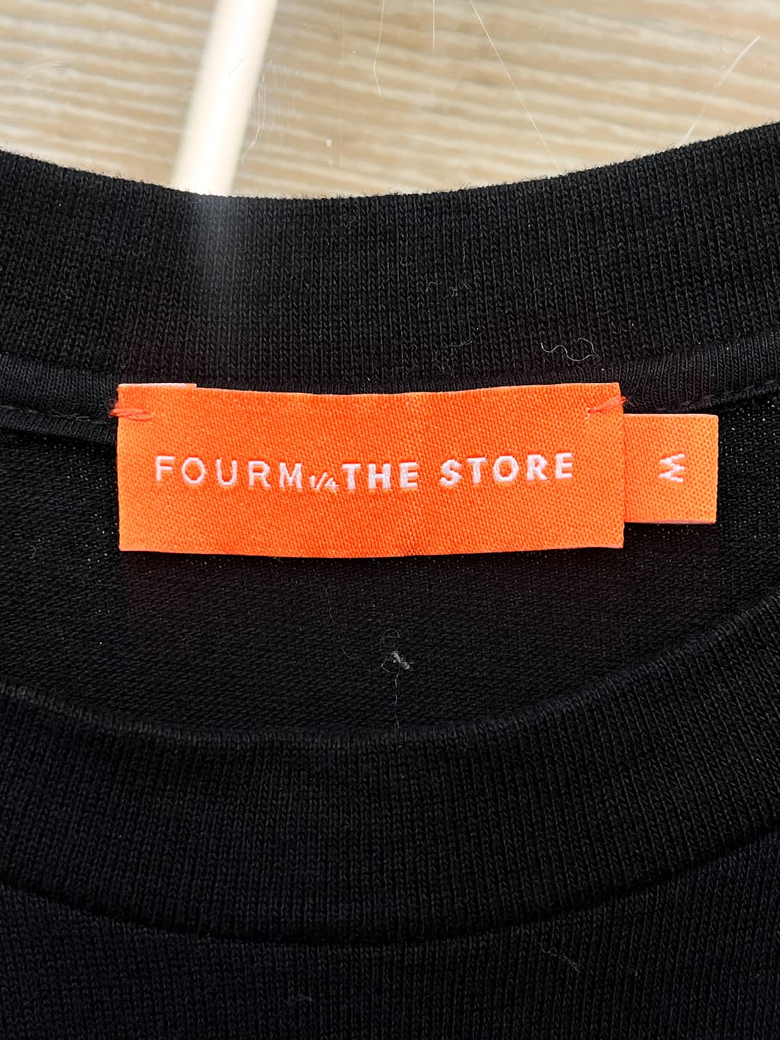 폼 더 스토어 블랙 프릴 티셔츠 상품이미지5