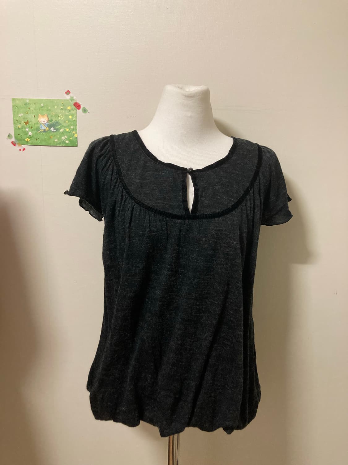 블랙 원단추 반팔 블라우스 상품이미지3