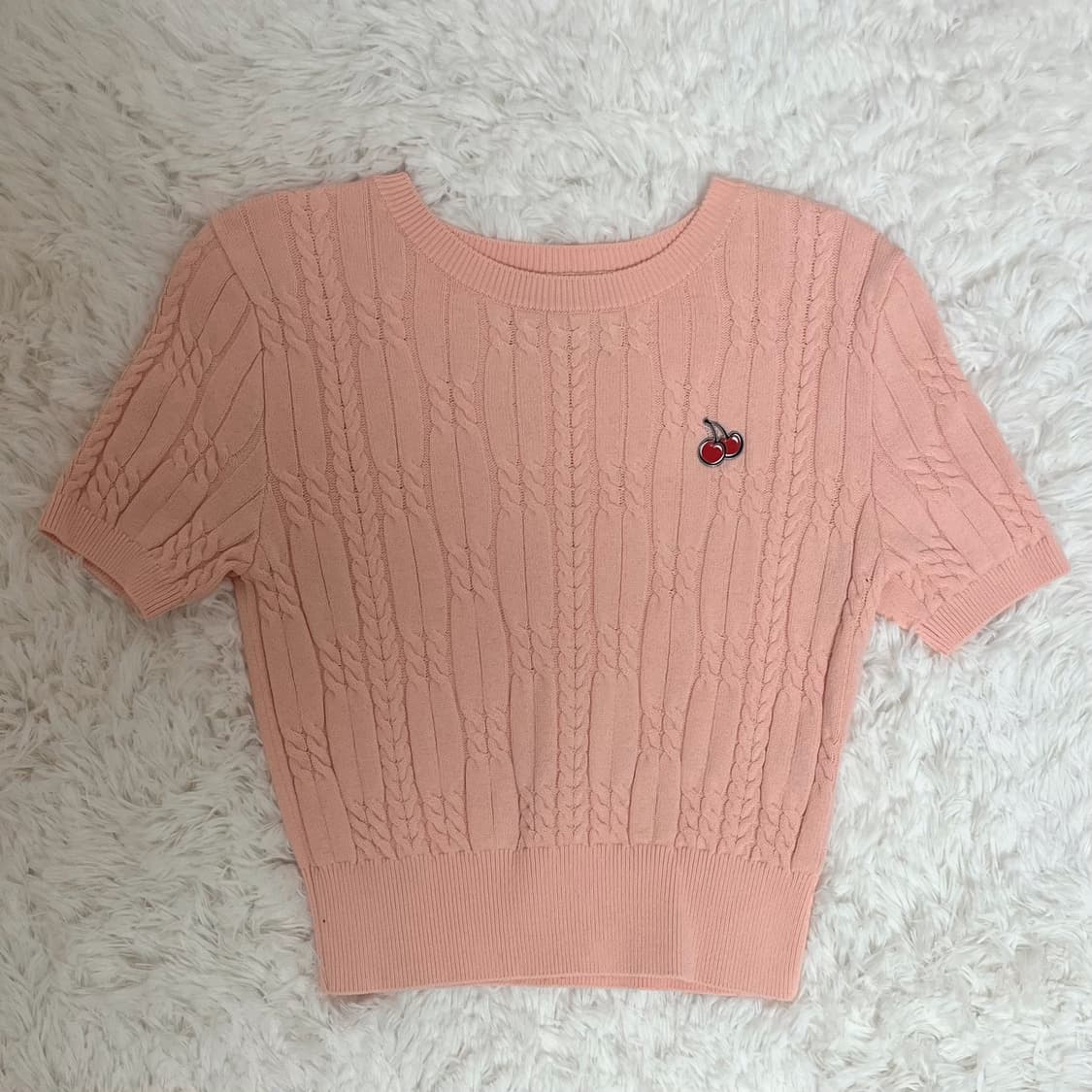 키르시 스몰 체리 케이블 크롭 숏 슬리브 니트 [살몬] 상품이미지2