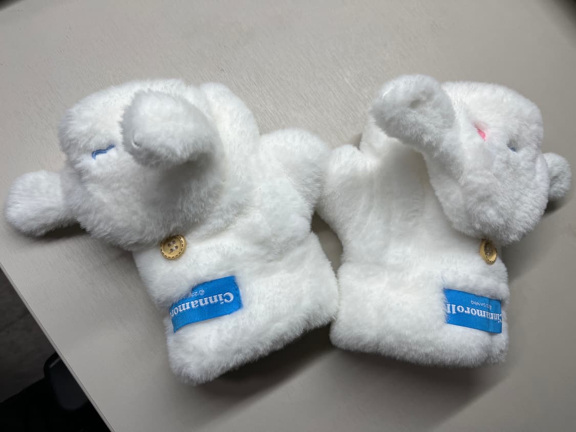 시나모롤 봉제 장갑 핸드워머  상품이미지1