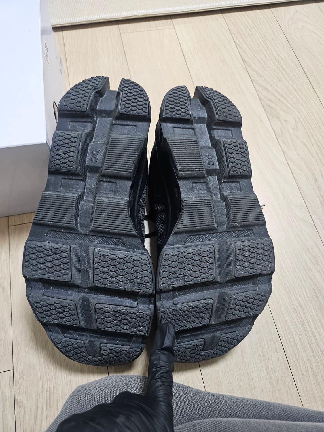 온러닝x파프 클라우드몬스터2 블랙마그넷 상품이미지9