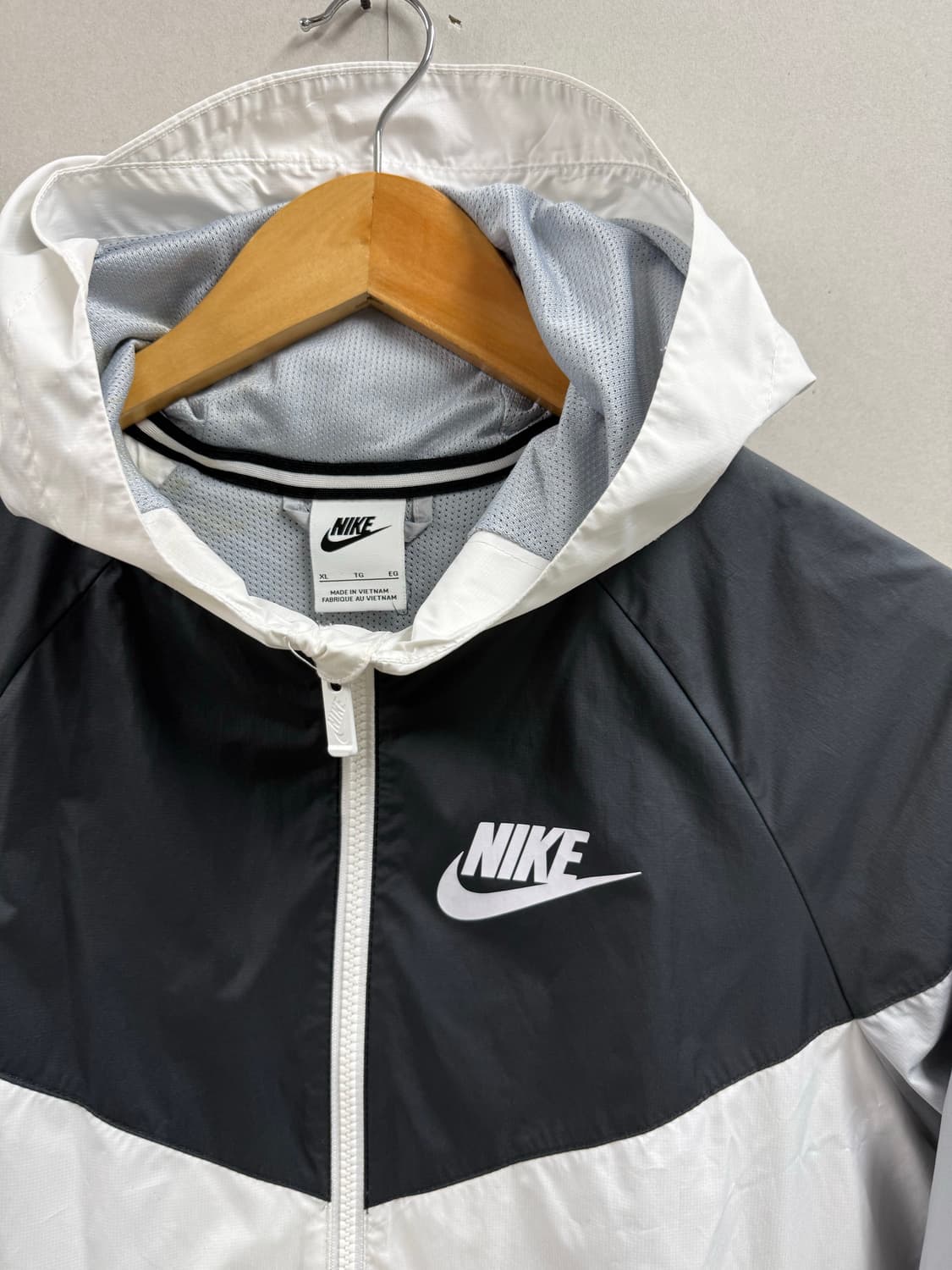 여성 80 (44~55) / 나이키 윈드러너 바람막이   상품이미지3